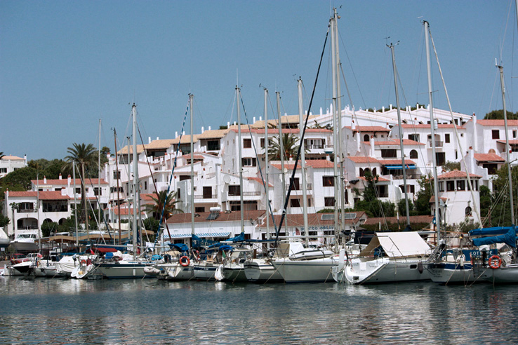 puerto de addaya - invernaje de invierno y amarres